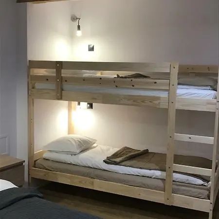 Domek alpejski W Górach *